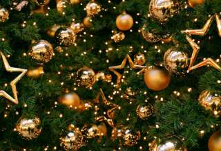 Christmas New Year Toys Fir Tree Balls Decorations Wallpaper