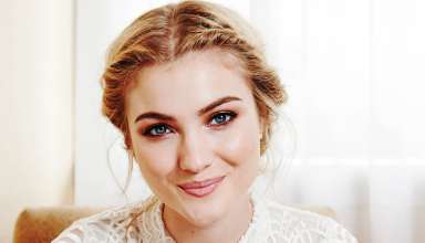 Skyler Samuels 2017 Wallpaper