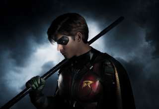 Brenton Thwaites As Robin in Titans Wallpaper