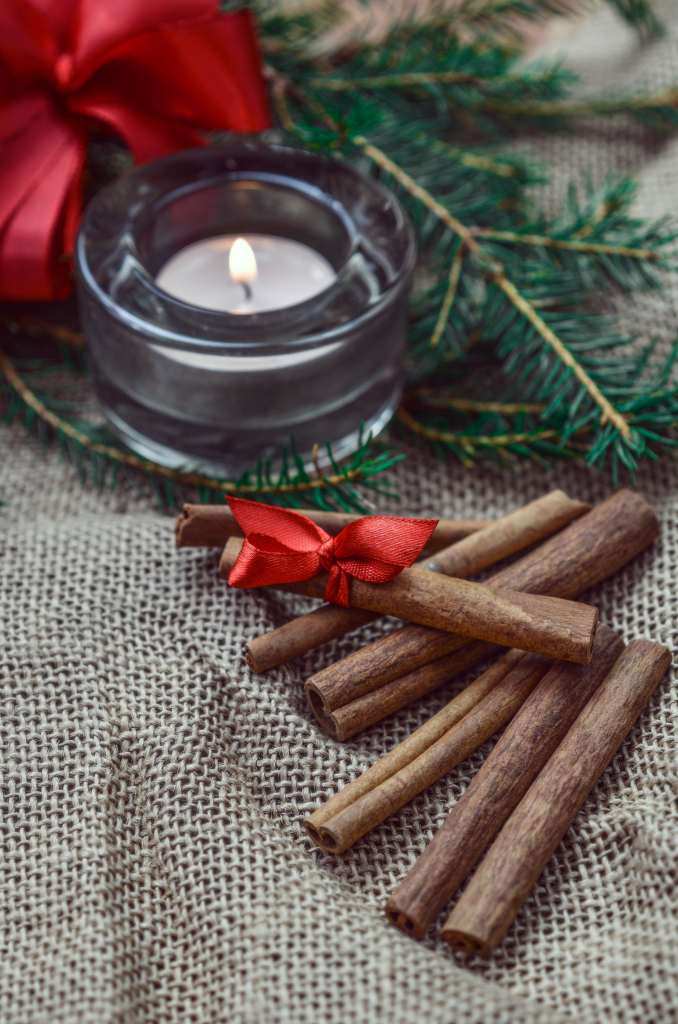 Cinnamon Chopsticks Christmas New Year Candle Wallpaper