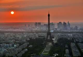 Eiffel Tower in Paris Wallpaper