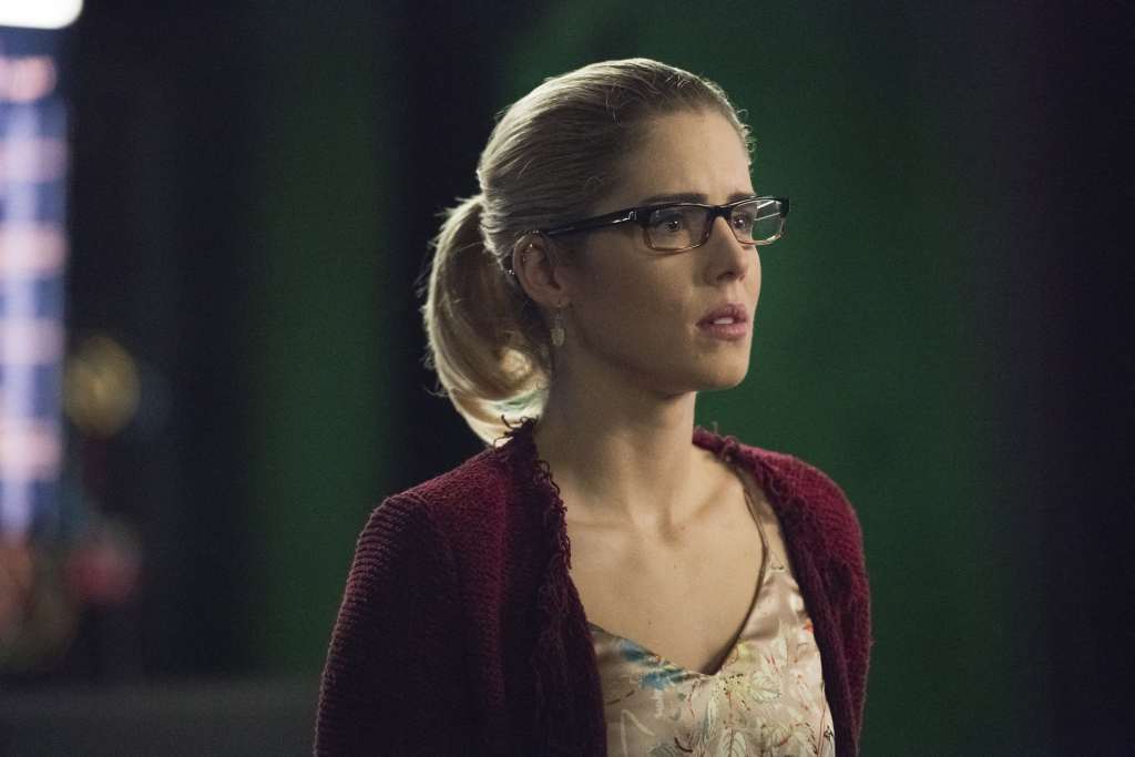 Emily Bett Rickards As Felicity Smoak in Arrow Wallpaper