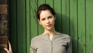 Felicity Jones British Actress Wallpaper