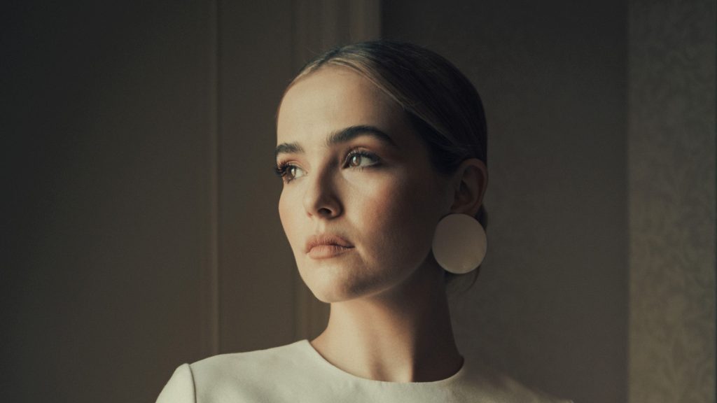 Zoey Deutch 2018 Wallpaper