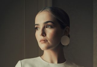 Zoey Deutch 2018 Wallpaper