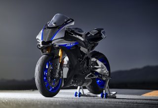 Yamaha YZF R1M 2018 4k Wallpaper