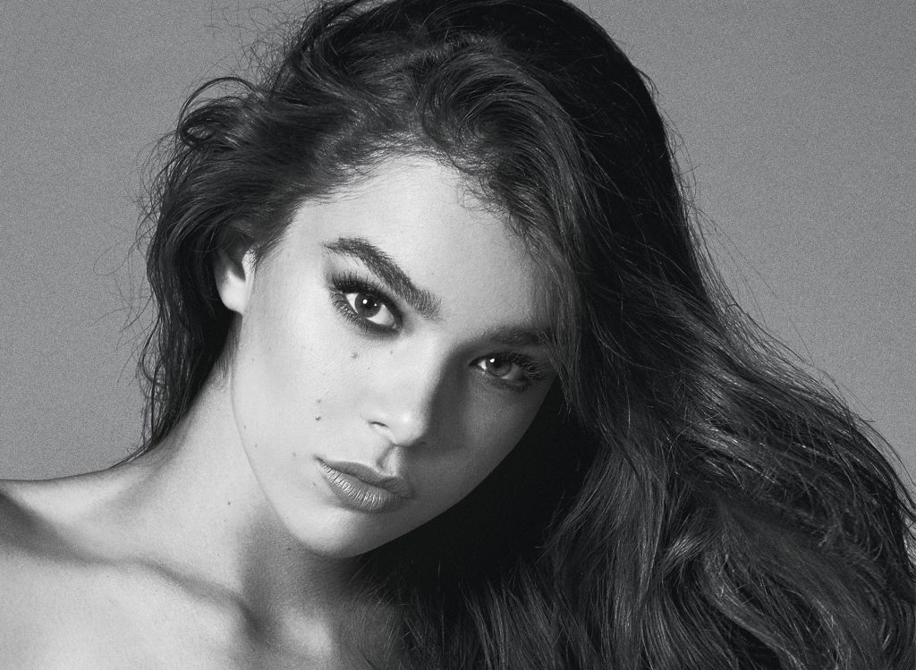 Hailee Steinfeld Marie Claire 2018 Monochrome Wallpaper