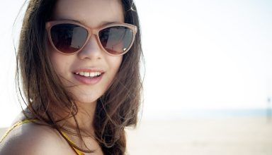 Hailee Steinfeld Sunglasses Wallpaper