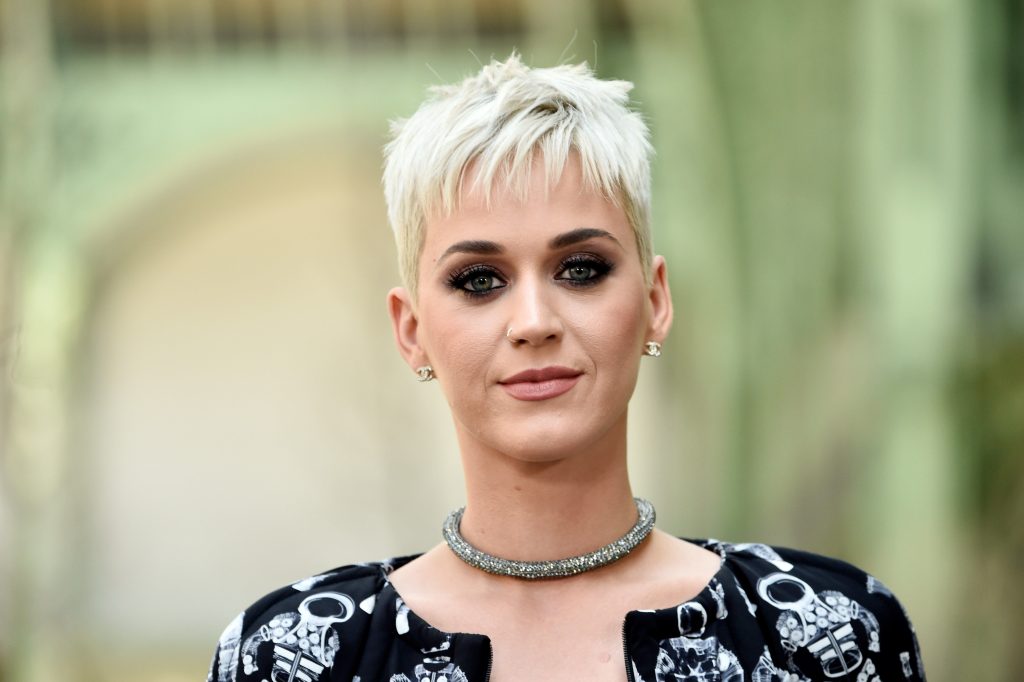 Katy Perry New Hair Style in 2017 Wallpaper