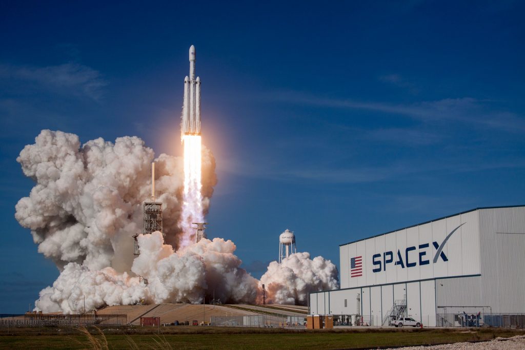 Falcon Heavy SpaceX 2018 Wallpaper