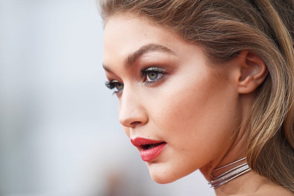 Gigi Hadid Close-up Wallpaper