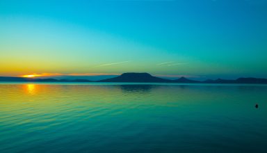 Beautiful Lake Calm Relaxing Wallpaper