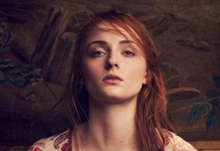 Sophie Turner Portrait Wallpaper