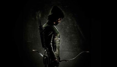 Oliver Queen as Green Arrow Wallpaper